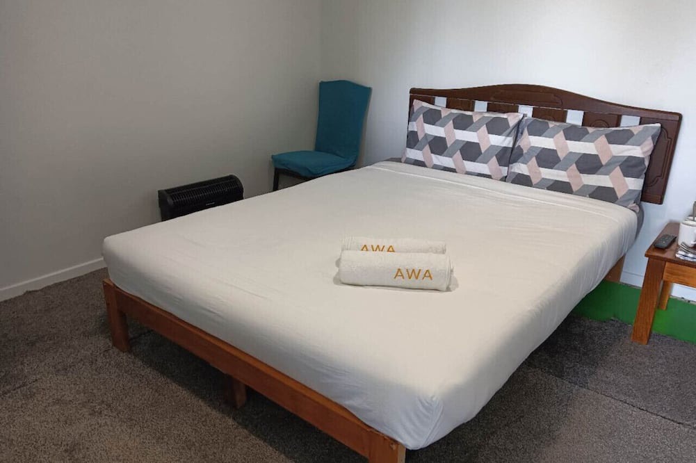 Kawaha Point Ski Chalet | 1 Double Beds Studio 95 Aquirus Drive