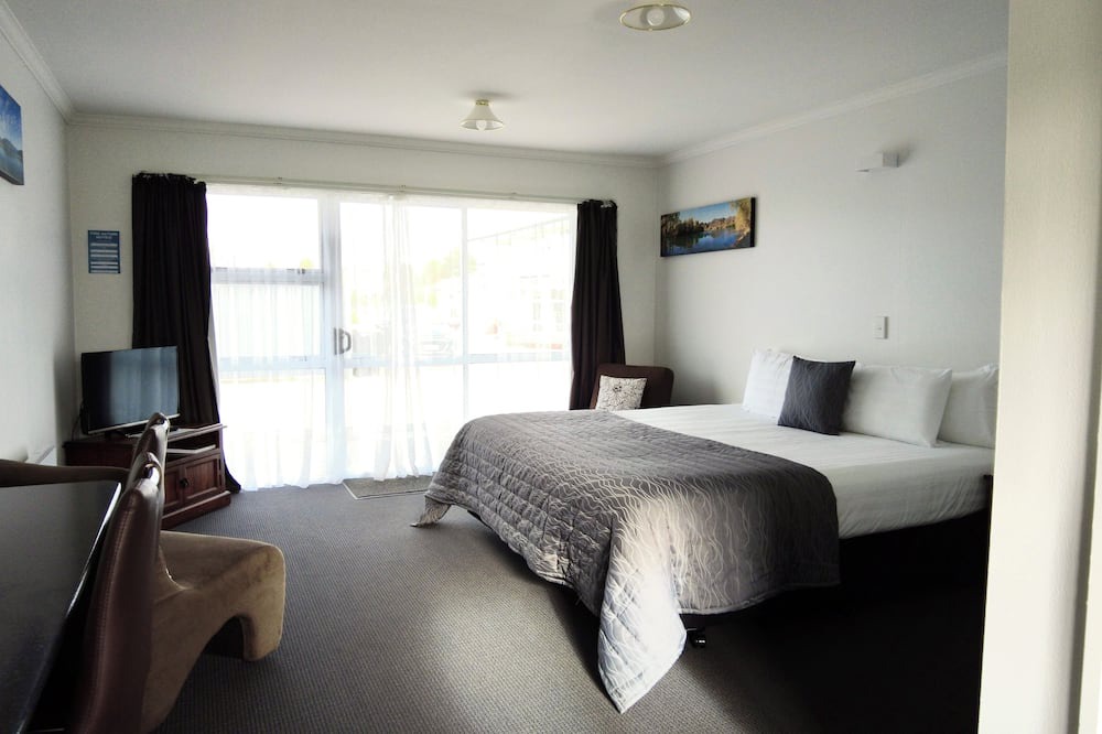 Invercargill Hotel | Moana Court Motel