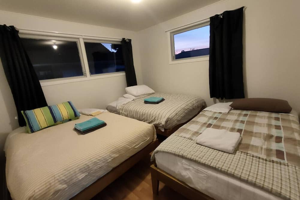 Mount Albert Ski Chalet | 3 Bedroom Garden Chalet A