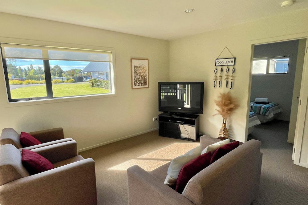Cooks Beach Apartment | Cooks Beach Resort