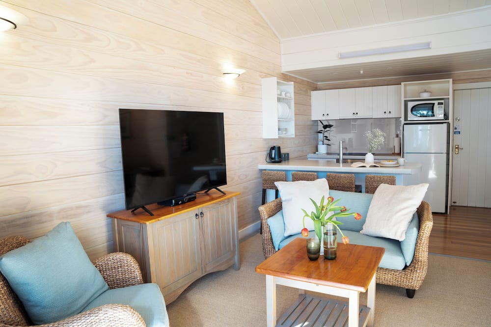 Coopers Beach Hotel | Sunlit Bay Villas