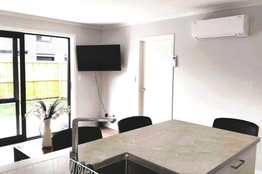 Hamilton House | Tramway Service Apartments