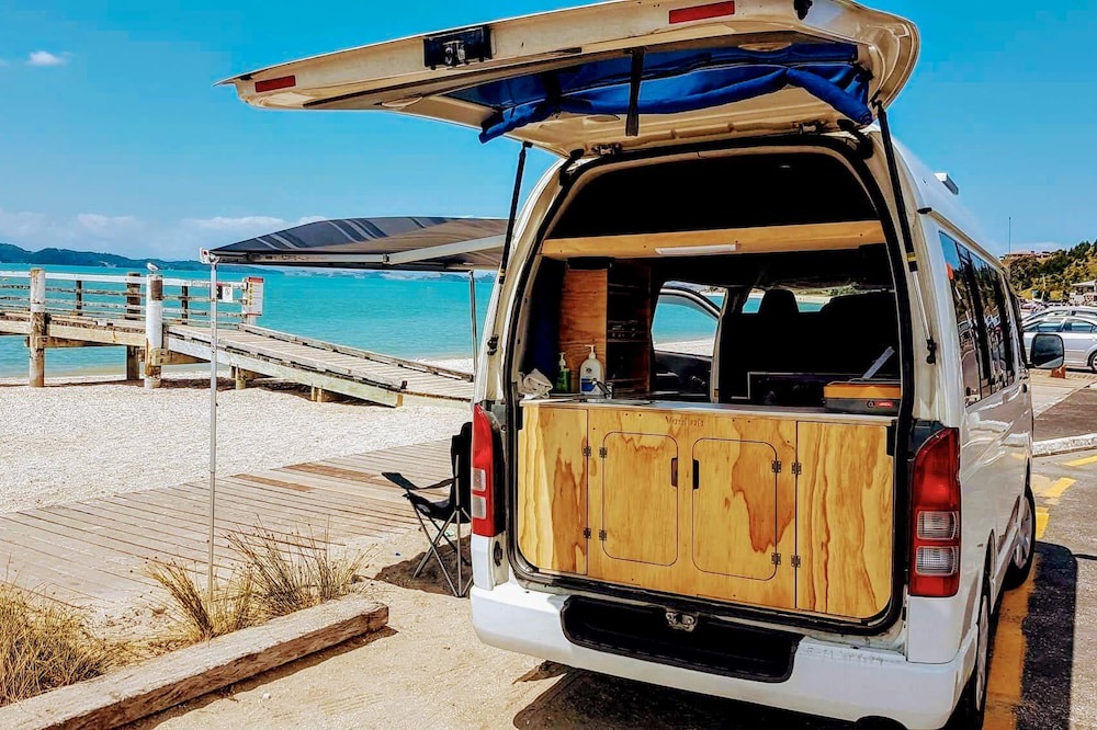 Tauranga House | 🌞LUXURY CAMPERVAN RENTAL: ESCAPE DAMP TENTS AND HASSLE FOREVER! SLEEPS 2.