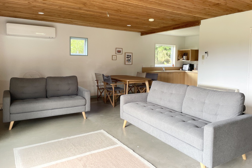 Springfield Cabin | Sunrise Mountain View Cabin