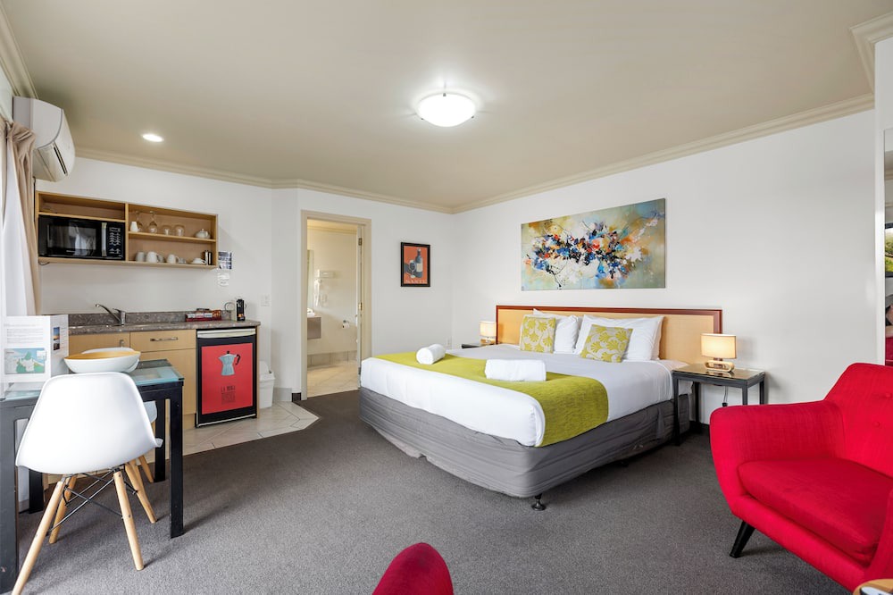 Whakatane Hotel | Tuscany Villas Boutique Motel