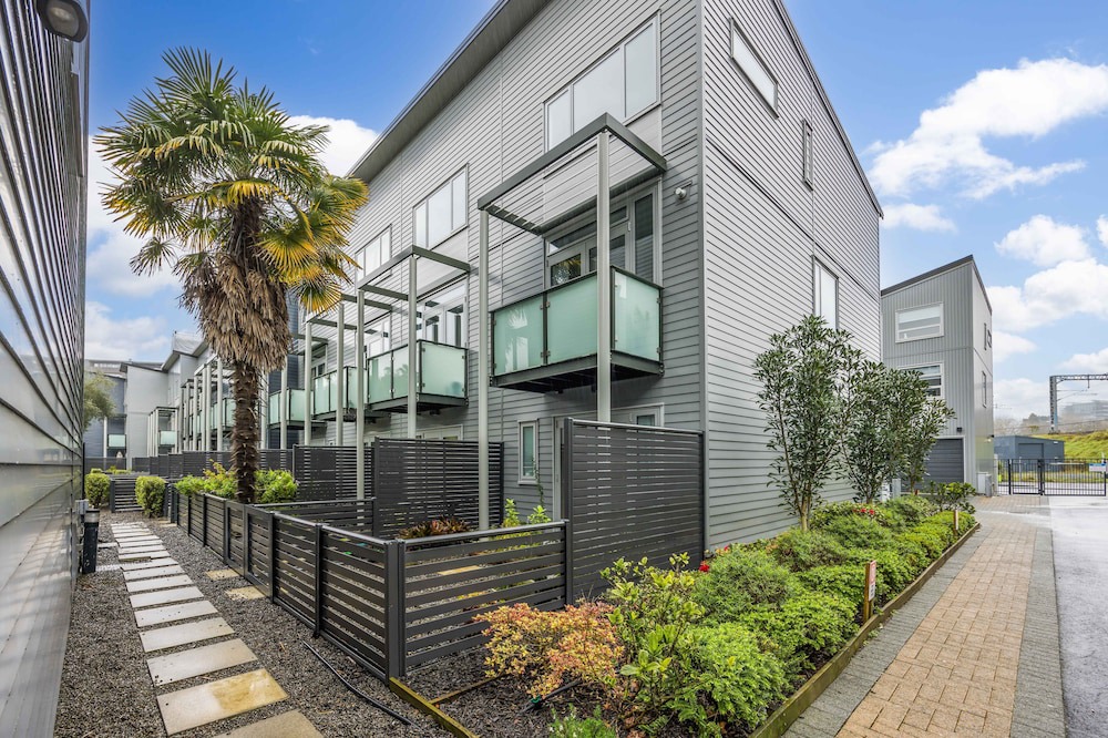 Parnell House | 3BDR Getaway | Near CBD | Car Park
