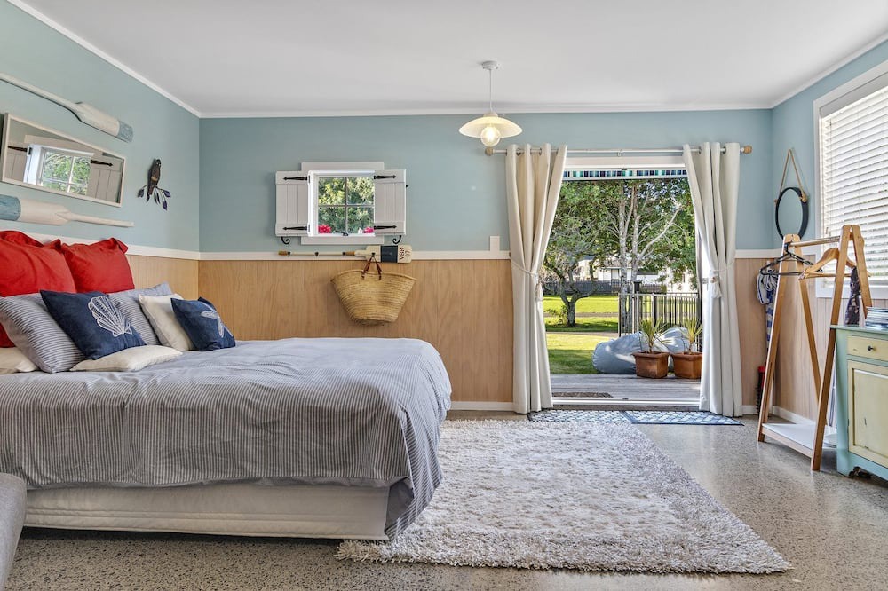 Whangamata House | Harbour View Cottage