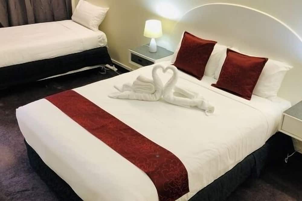 Hamilton North Hotel | Alcamo Hotel & Conference Centre