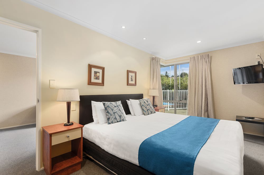 Wairau Valley Hotel | Aristotles North Shore