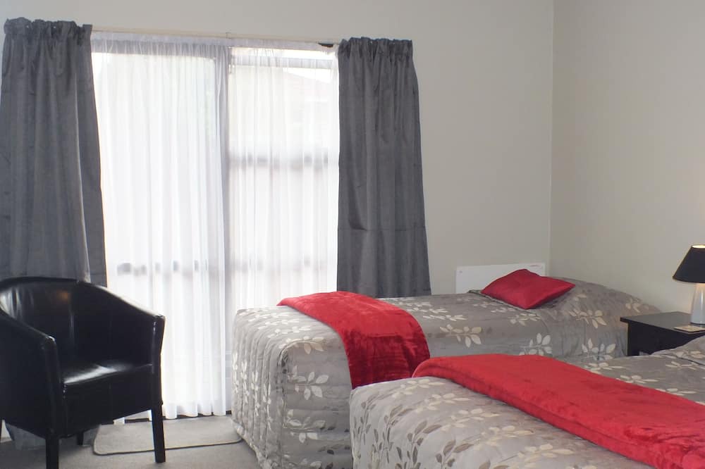 Addington Hotel | Canterbury Court Motel