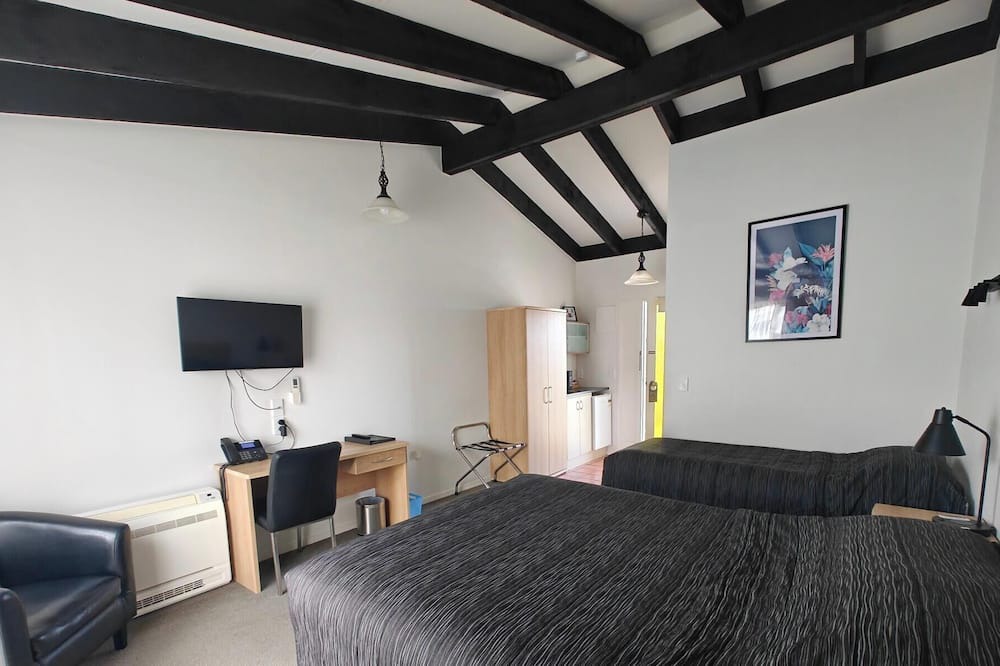 Palmerston North Hotel | Aztec Motel