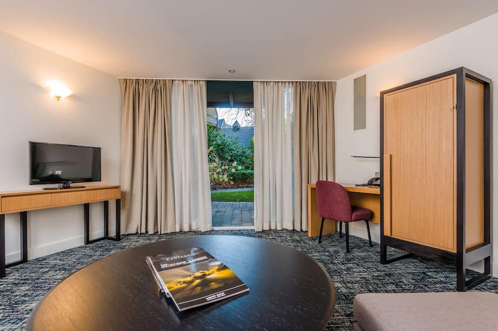 Riccarton Hotel | Chateau on the Park - Christchurch, a DoubleTree by Hilton
