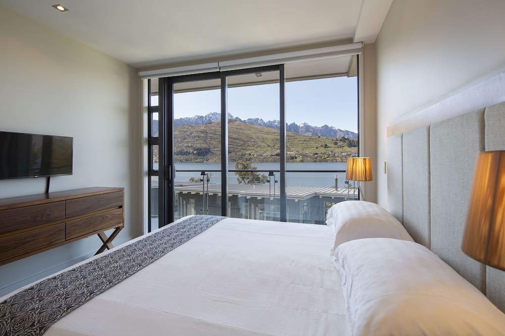Queenstown Hotel | The Rees Hotel and Luxury Apartments