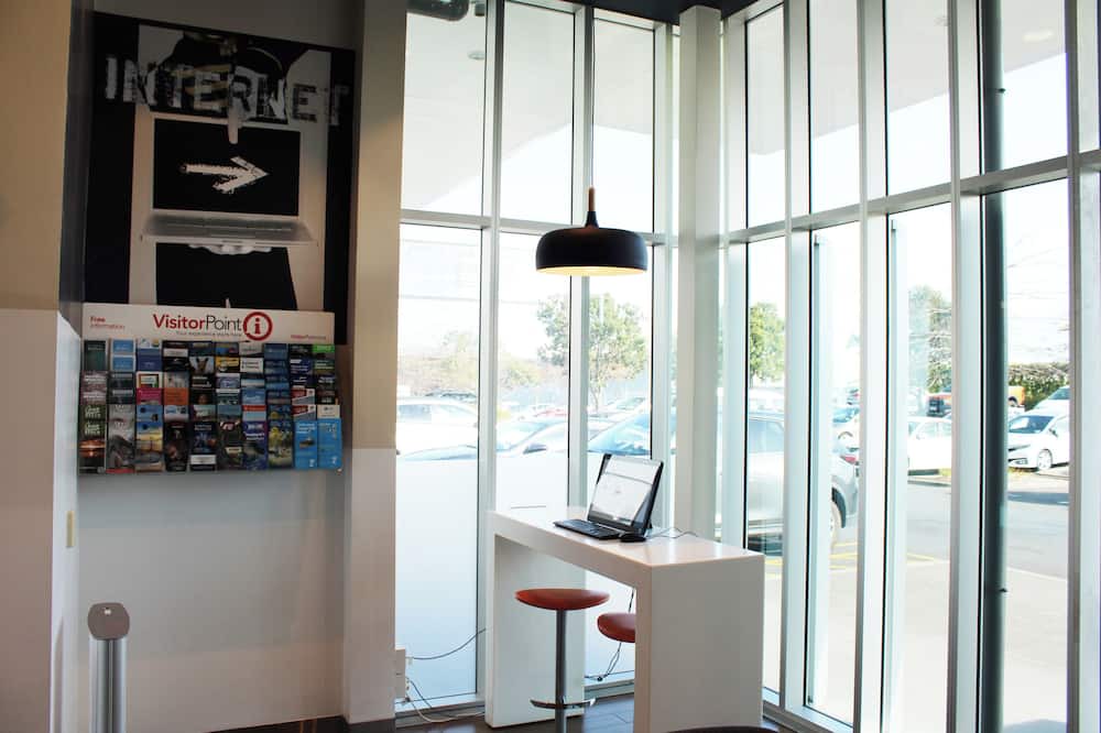 Mangere Hotel | ibis budget Auckland Airport