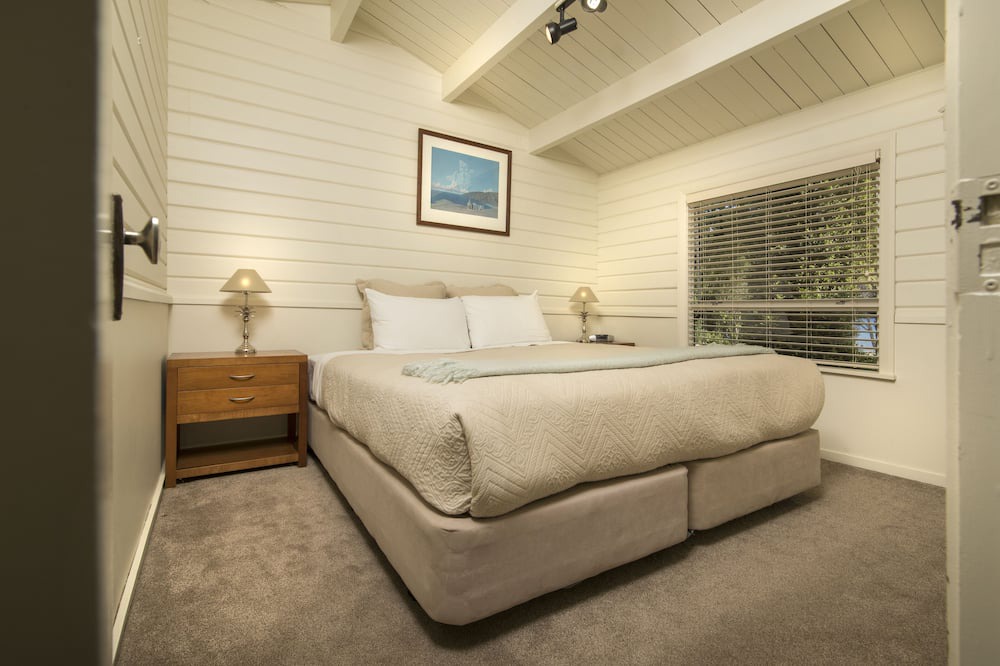 Endeavour Inlet Cabin | Furneaux Lodge