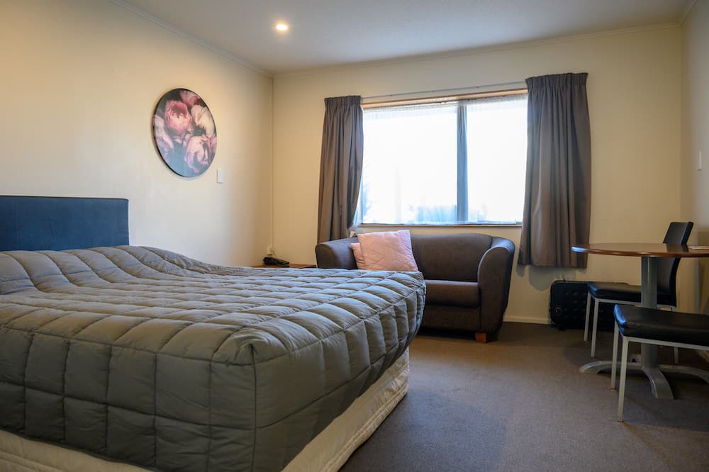 Petone Hotel | Foreshore Motor Lodge