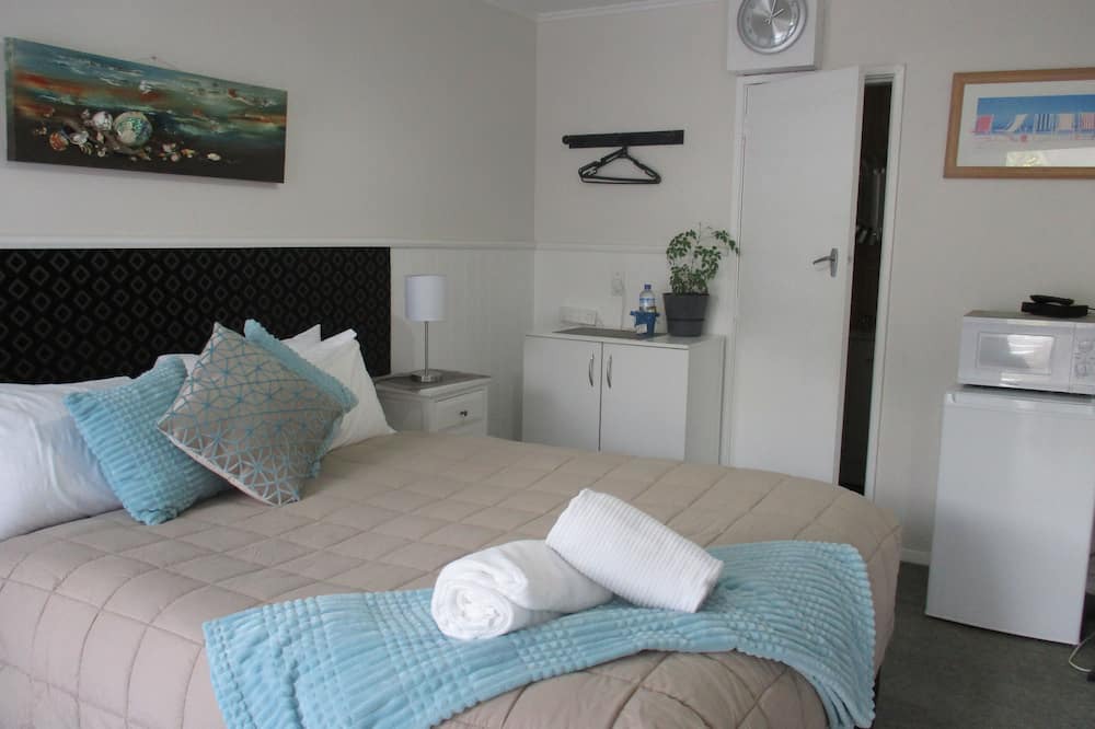 Picton Hotel | High Street Living Motel