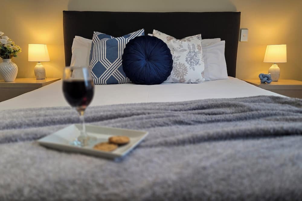 Riccarton Hotel | Tower Junction Motor Lodge