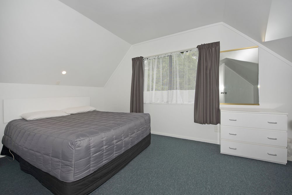 Lower Hutt Hotel | Camellia Court Motel