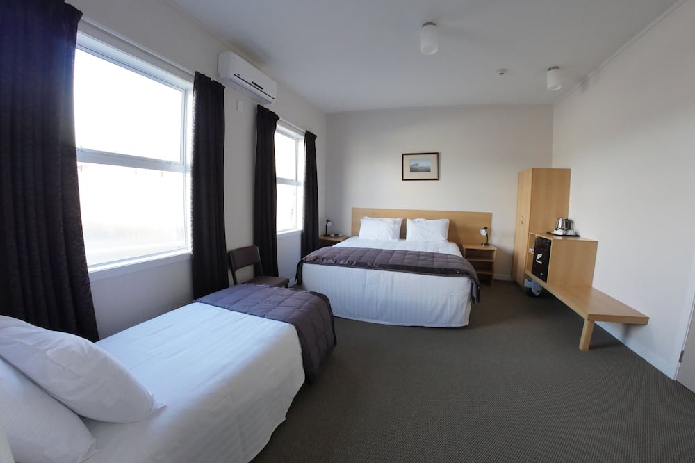 Waitara Hotel | Masonic Hotel