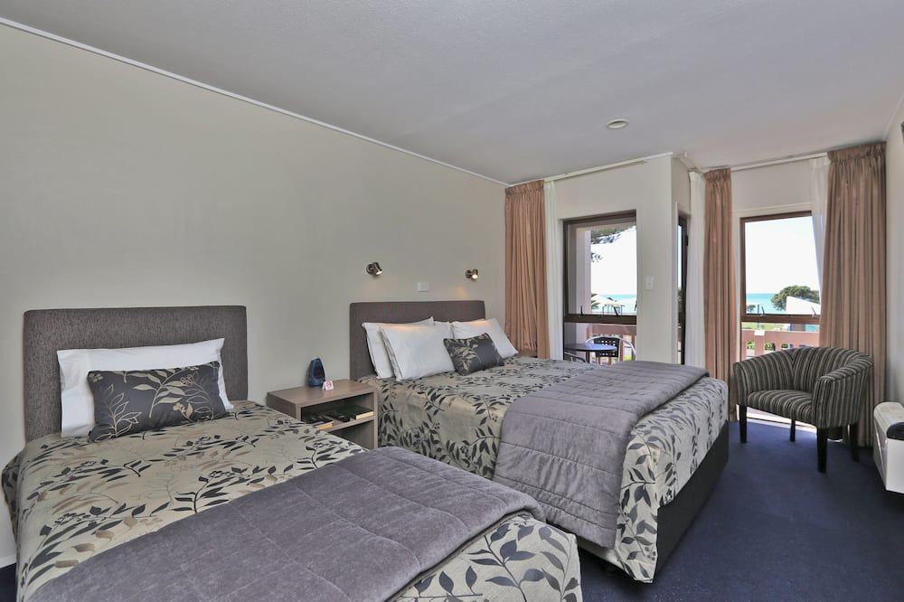 Napier Hotel | Edgewater Motor Lodge
