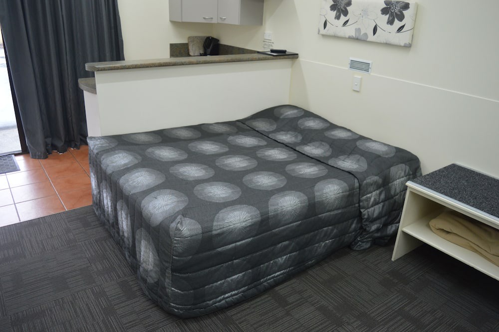 Saint Kilda Hotel | Dunedin Holiday Park & Motels