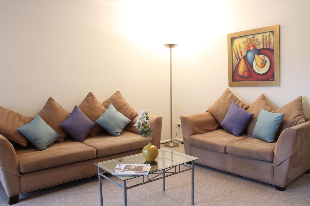 Akaroa Hotel | Tresori Motor Lodge