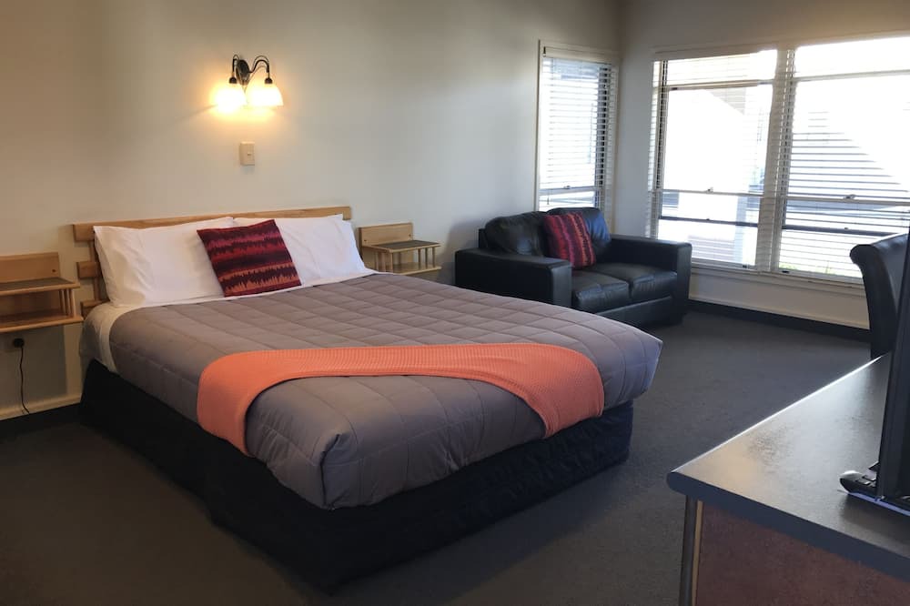 Gisborne Hotel | Pacific Harbour Motor Inn, Gisborne