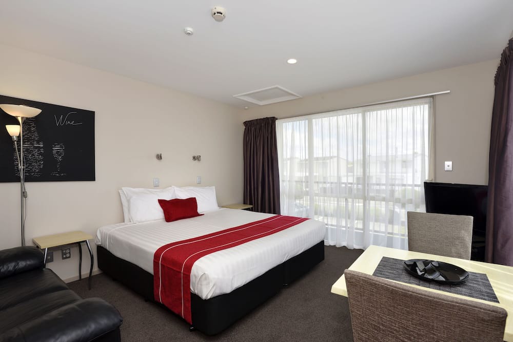 Blenheim Hotel | 171 On High Motel