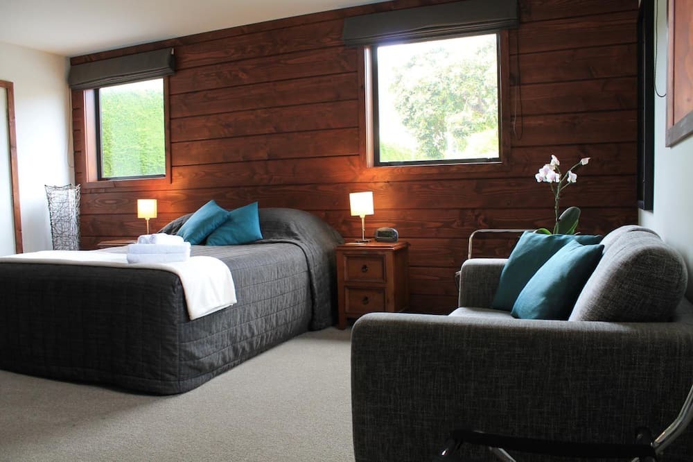 Kaikoura Bed & Breakfast | Inn the Bay Bed & Breakfast