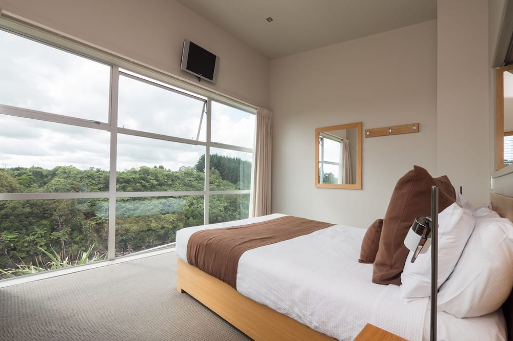 Burgess Park Hotel | One Burgess Hill