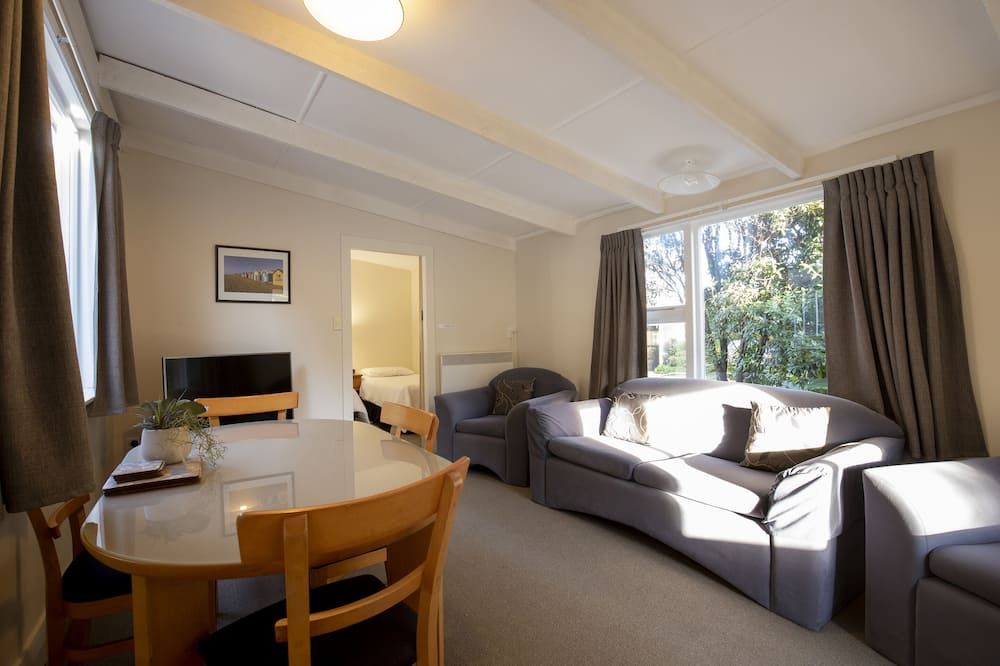 Punakaiki Hotel | Punakaiki Beachfront Motels