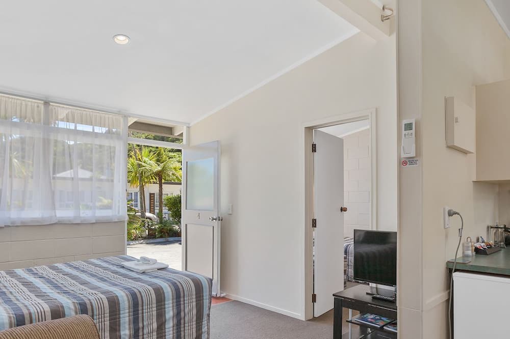 Whakatane Hotel | Amber Court Motel Whakatane