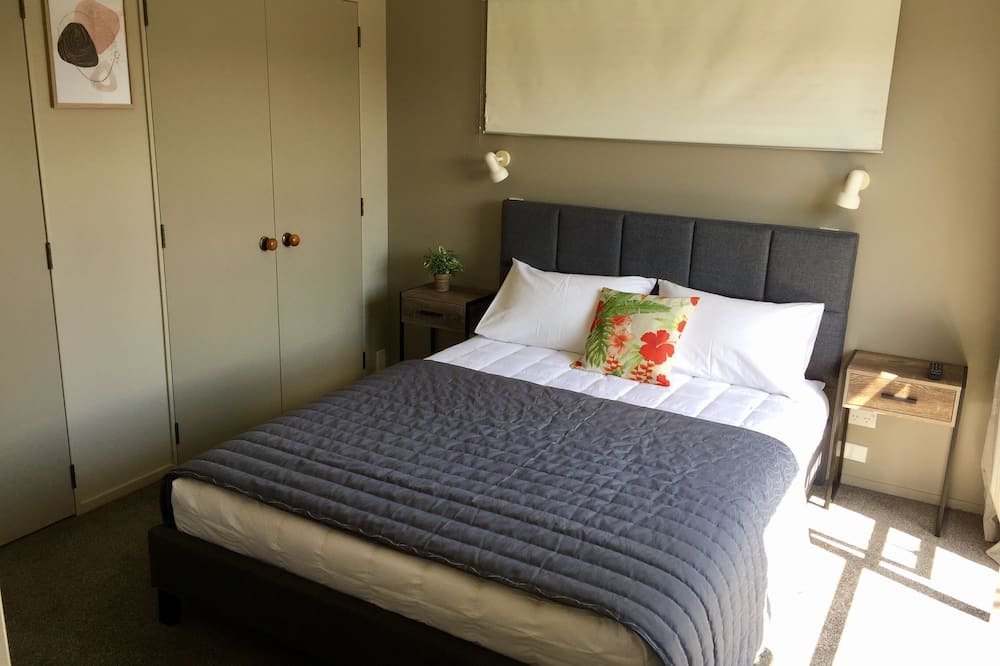Mount Maunganui House | Seagulls Guesthouse