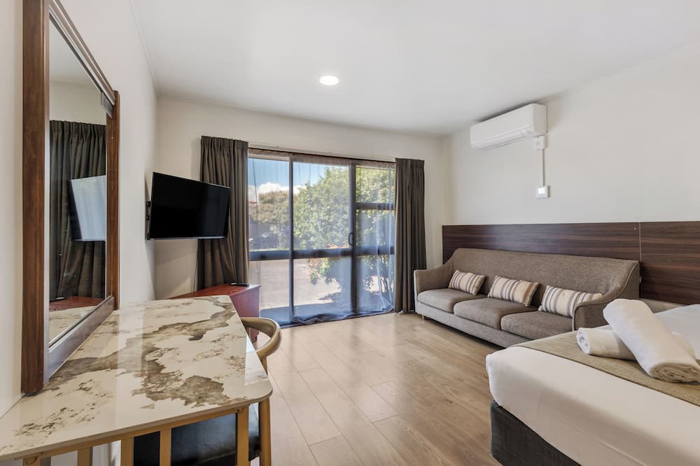 Mangere Hotel | Auckland Airport Easy Hotel