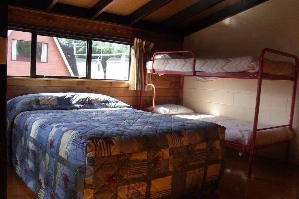 Ohakune Hotel | Ossies Motels and Chalets