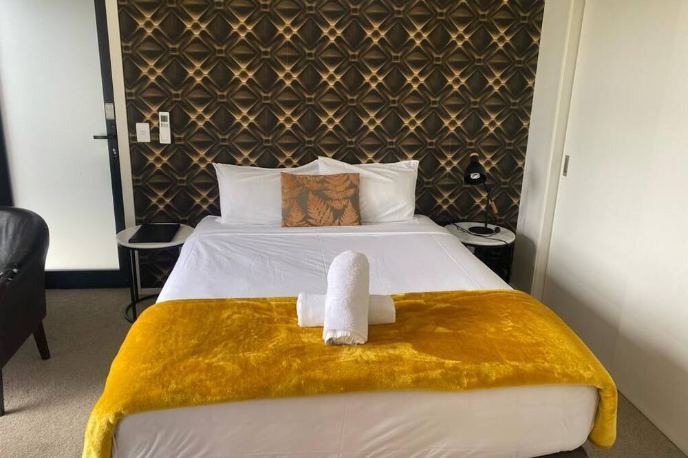 Lower Shotover Apartment | Private ROOM/W Scenic views in lower Shotover