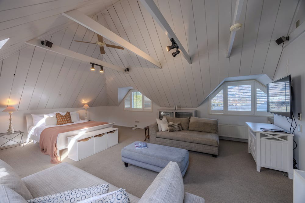 Wanaka Cabin | Mishika Retreat and Lodge