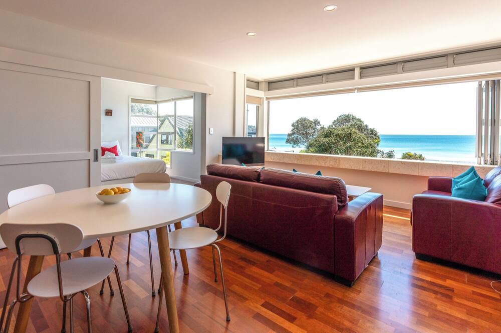 Onetangi Apartment | Vista On The Beach at The Sands