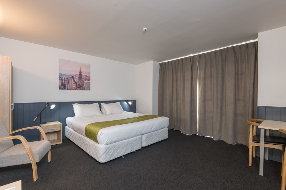 Richmond Hotel | Queen Street Studios