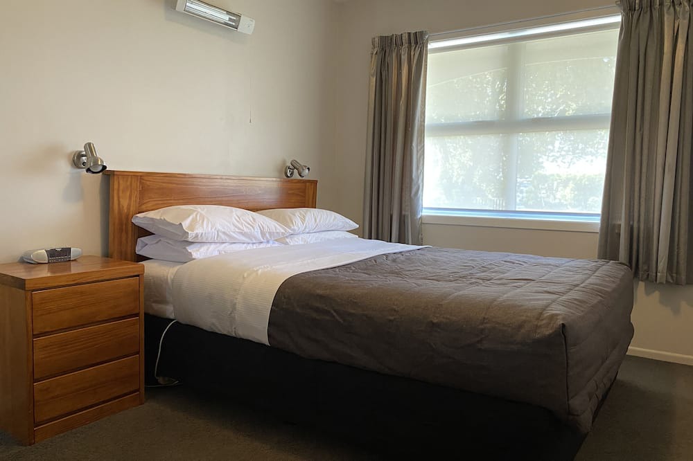 Papakura Hotel | Colonial Motel