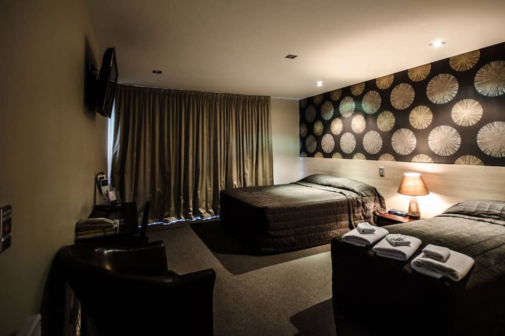 Christchurch Hotel | The Racecourse Hotel & Motorlodge
