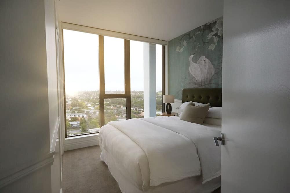 Henderson Apartment | Cloud Loft Residence with 180° Views
