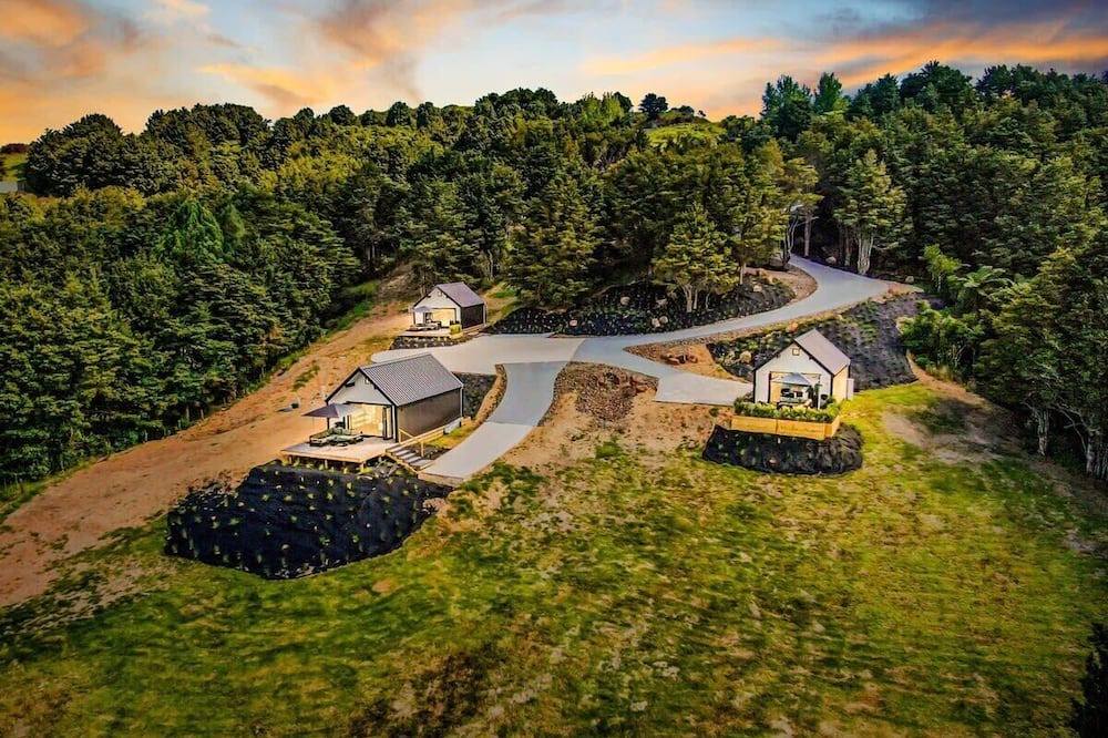 Mangawhai Villa | Luxury Group Getaway: Stunning Villas for 20+