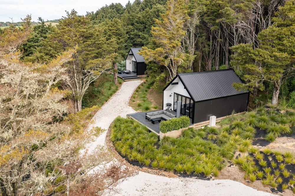 Mangawhai Villa | Unwind in Style: The Ultimate Luxe Group Getaway