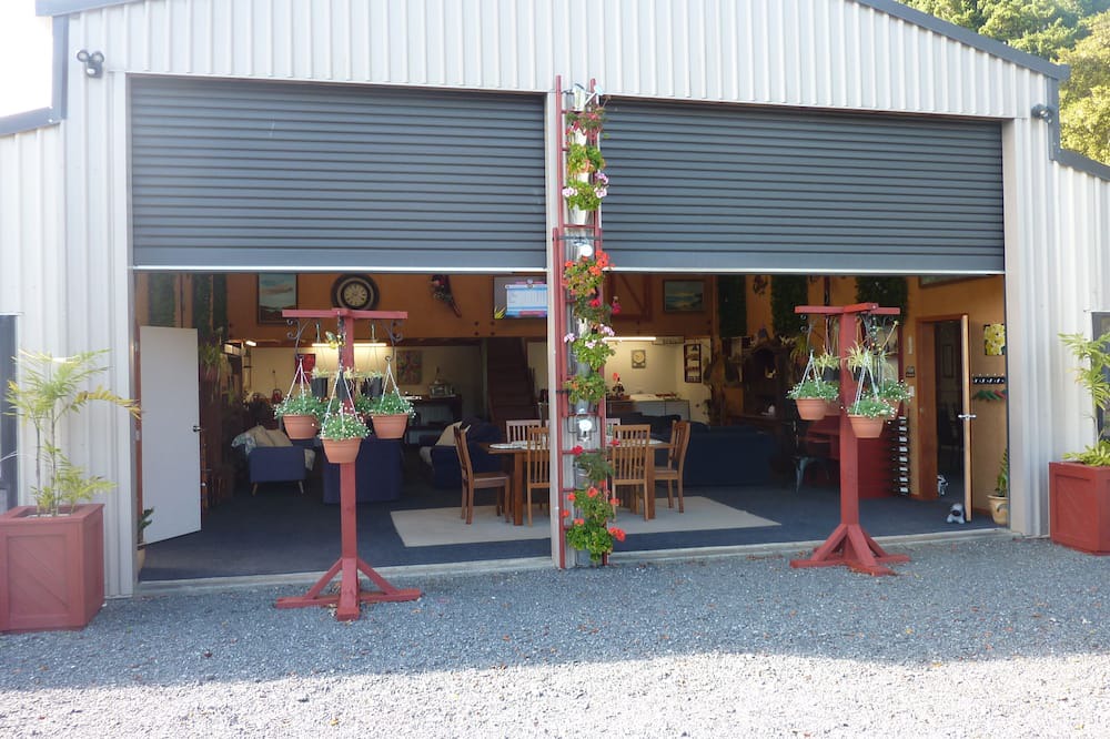 Waipapa House | Waitotara Drive riverside garden retreat.