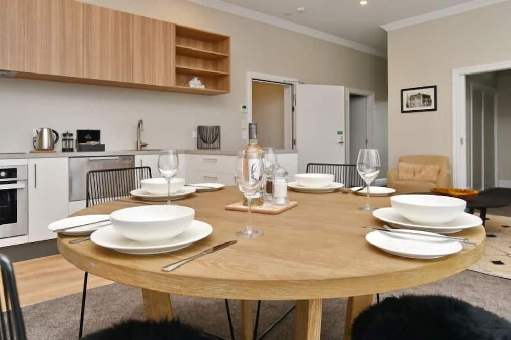 Kaiapoi Apartment | Kaiapoi Luxury Accommodation 1 -Historic and Luxury Apartment in Kaiapoi