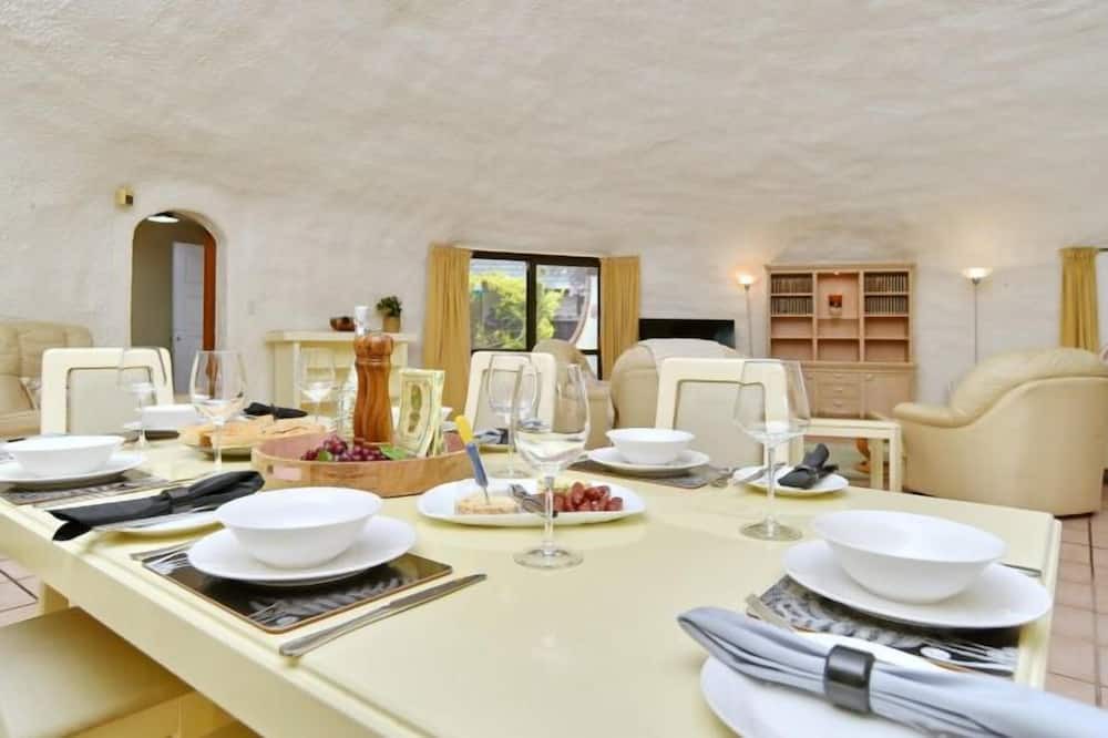 Burnside House | Koepel House-Unique dome shaped holiday home