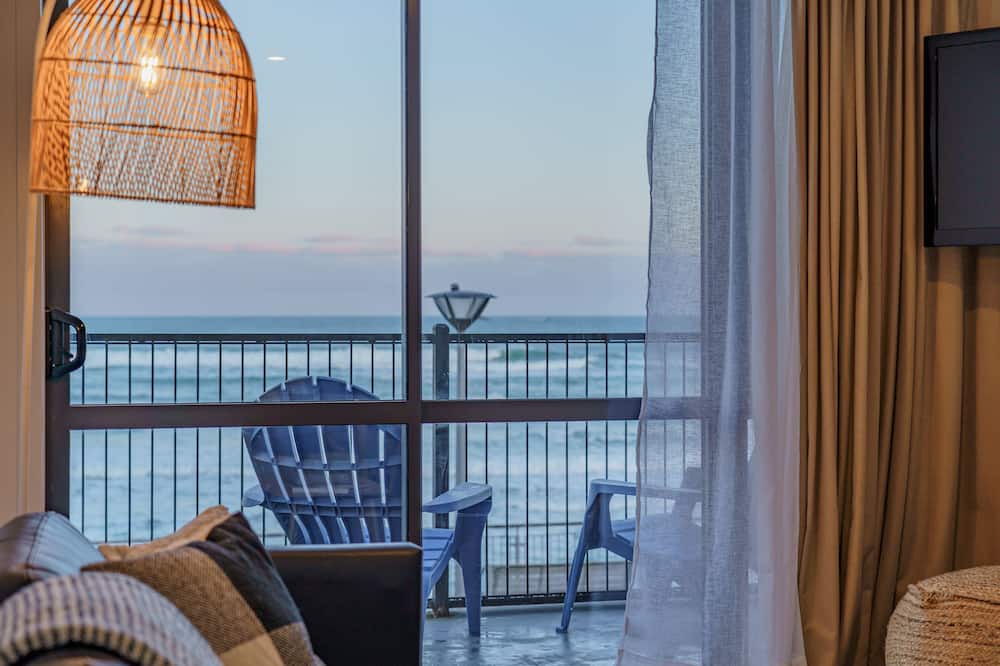 St. Clair Apartment | Esplanade Apartments