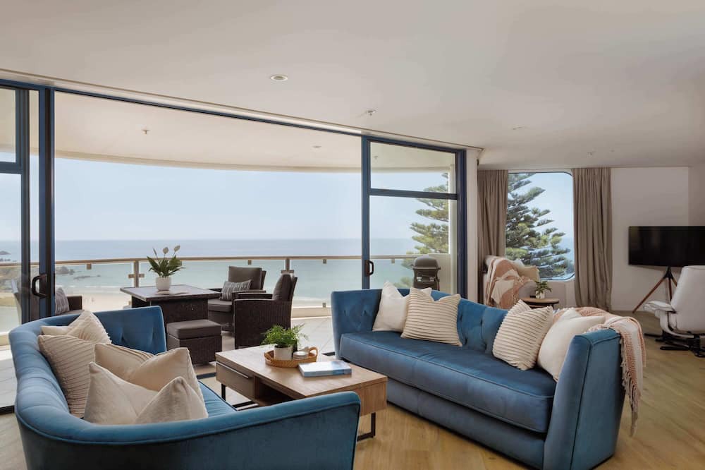 Mount Maunganui Apartment | Oceanside Haven Resort Luxury Sea Views & Beach